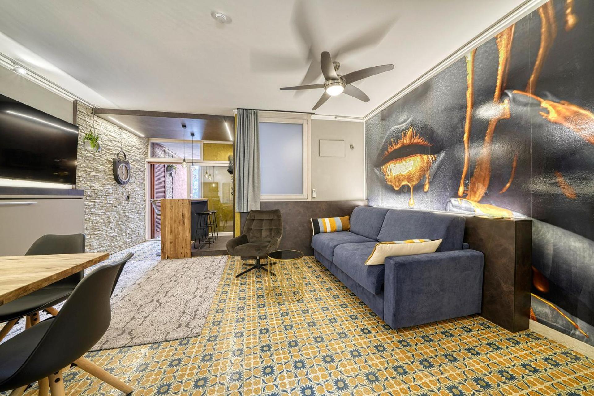City Central Apartment Romantic Lakefront Balcony - Malcesine - Porto Vecchio 11 المظهر الخارجي الصورة